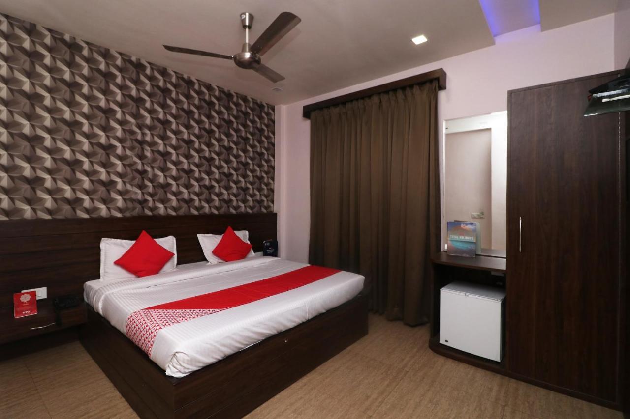 Oyo 22826 Hotel Sheltear & Resturant Агра Екстер'єр фото